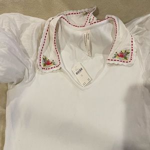 Cute white Anthropologie collared shirt size medium…bn